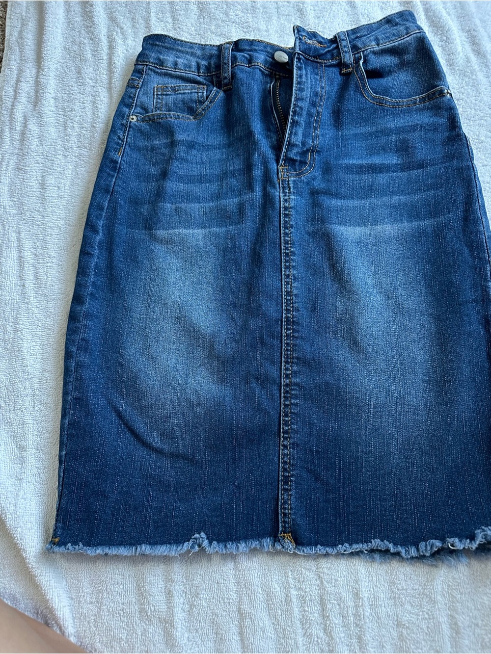 SHEIN Dark Blue Frayed Hem Midi Denim Skirt
